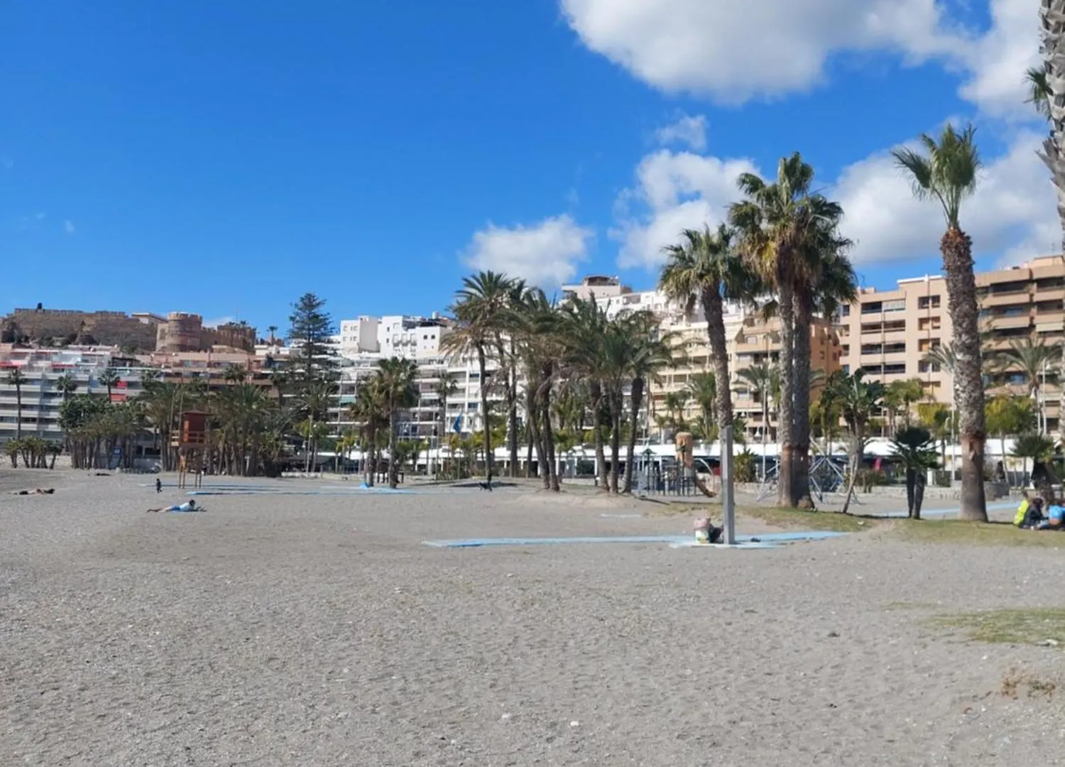 Instyle Almunecar En El Centro Con Cochera Y Piscina